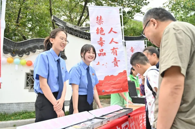 夏季行动｜当灯谜“遇上”禁毒！这堂“开学禁毒第一课”意义非凡！